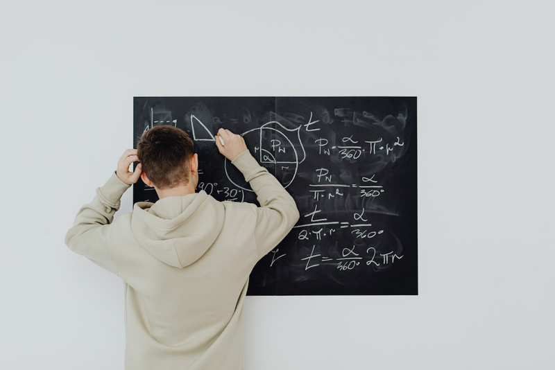 Έλληνας μαθητής έχει κακές επιδόσεις στα σχολικά μαθηματικά