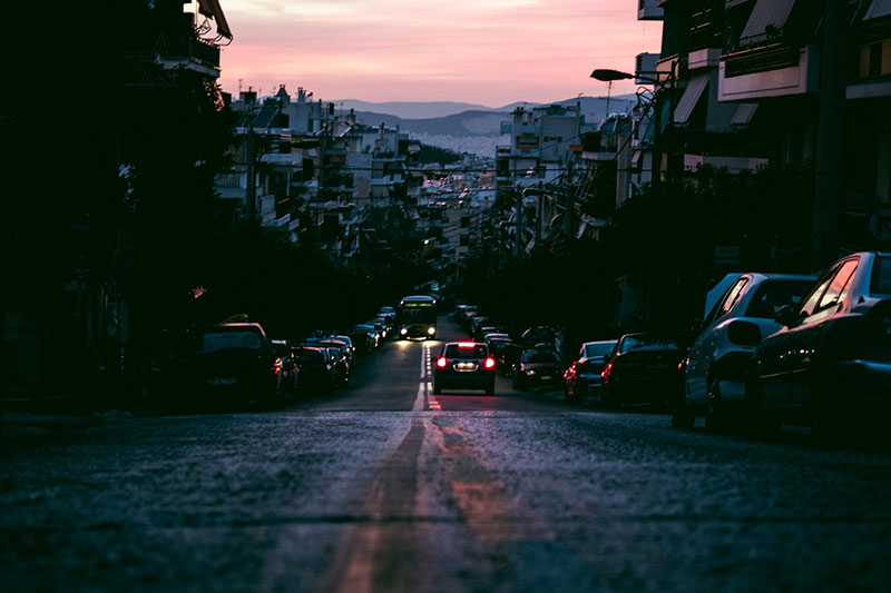 άδειος δρόμος της Αθήνας