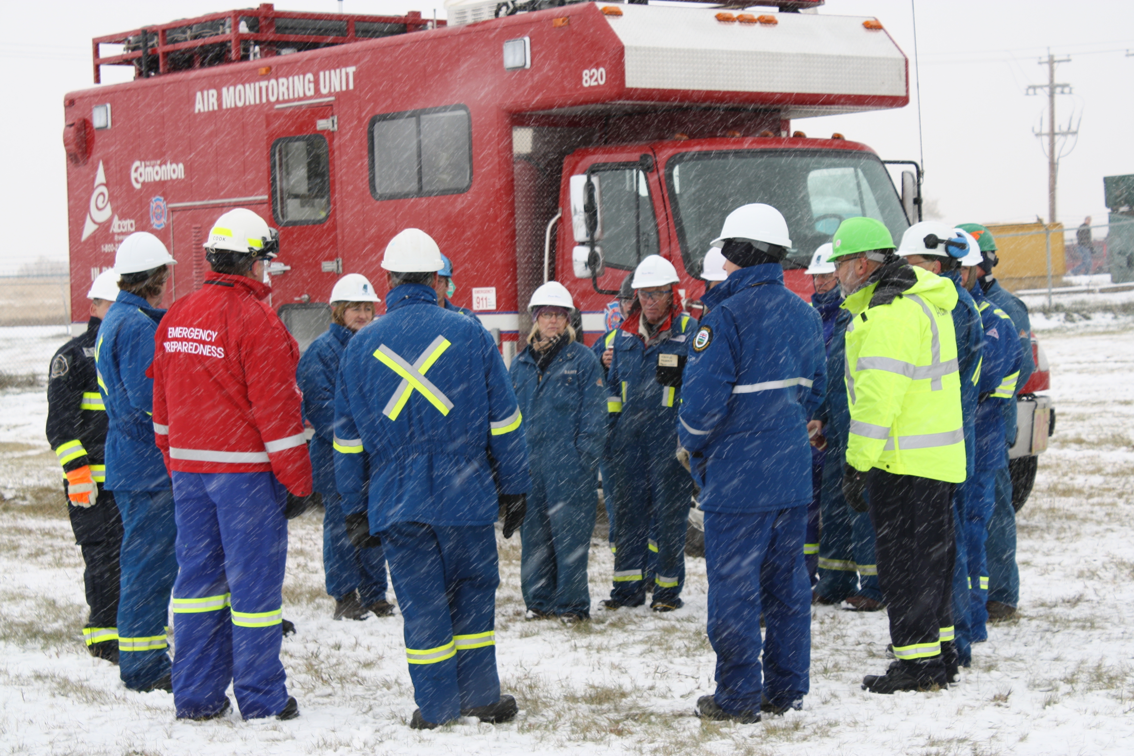 ομάδες διάσωσης στο χιόνι