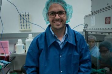 ΗΠΑ – Έλληνας ερευνητής στο Χάρβαρντ κατάφερε να «χωρέσει» τον εγκέφαλο σε ένα τσιπ