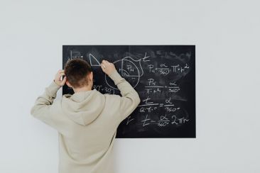 Γιατί οι Έλληνες μαθητές έχουν κακές επιδόσεις στα σχολικά μαθηματικά