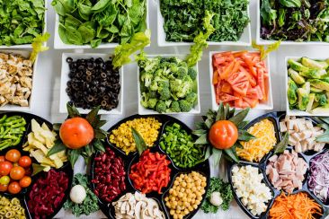 Τι να τρώμε για να ζήσουμε περισσότερο – Τι έδειξε νέα μελέτη διάρκειας 36 ετών